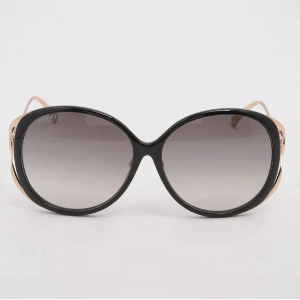 Gucci Women's Sunglasses in Black and Gold